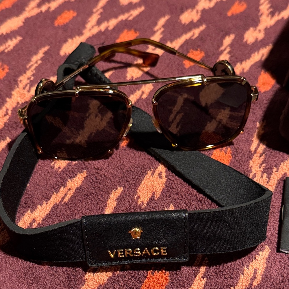 VERSACE VE2233-147087 Authentic
Sunglasses Havana / Dark Grey 
60 mm unisex - Picture 14 of 16